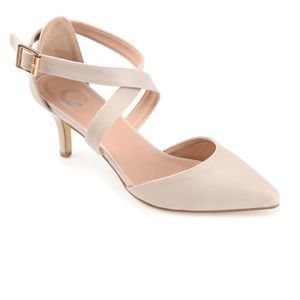 NWT Journee Riva Kitten Heels in Nude - 8.5